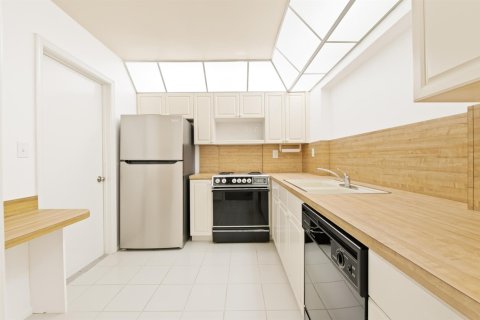 Купить виллу или дом в Тамарак, Флорида 1 комната, 104.79м2, № 2085110 - фото 3