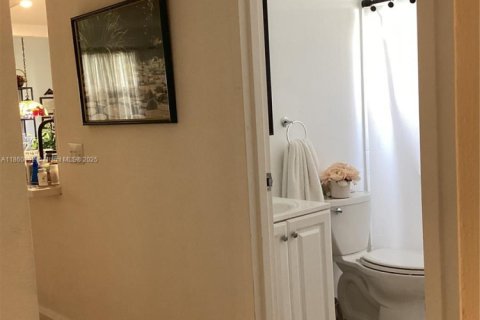 Condominio en venta en Delray Beach, Florida, 2 dormitorios № 1921699 - foto 17