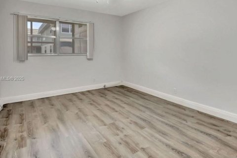 Condominio en venta en Delray Beach, Florida, 2 dormitorios № 1921699 - foto 23
