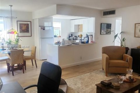 Condominio en venta en Delray Beach, Florida, 2 dormitorios № 1921699 - foto 15