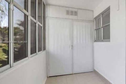 Condominio en venta en Delray Beach, Florida, 2 dormitorios № 1921699 - foto 28