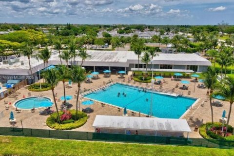 Condominio en venta en Delray Beach, Florida, 2 dormitorios № 1921699 - foto 2