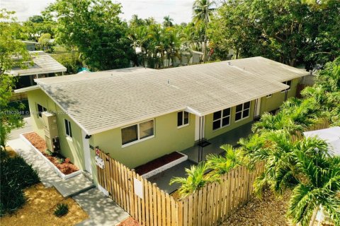 Commercial property in Fort Lauderdale, Florida 168.62 sq.m. № 1955853 - photo 3