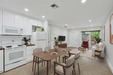 Commercial property in Fort Lauderdale, Florida 168.62 sq.m. № 1955853 - photo 5