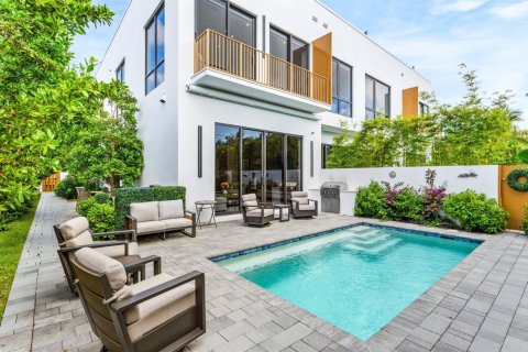 Touwnhouse à vendre à Delray Beach, Floride: 3 chambres, 239.87 m2 № 2272498 - photo 18