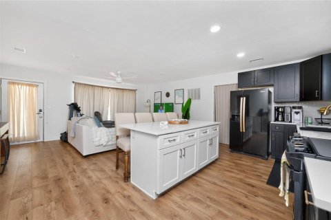 Casa en venta en Punta Gorda, Florida, 3 dormitorios, 117.99 m2 № 2149958 - foto 6