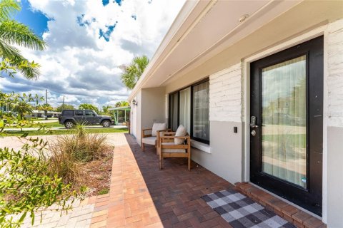 Casa en venta en Punta Gorda, Florida, 3 dormitorios, 117.99 m2 № 2149958 - foto 3