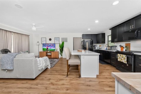 Casa en venta en Punta Gorda, Florida, 3 dormitorios, 117.99 m2 № 2149958 - foto 5