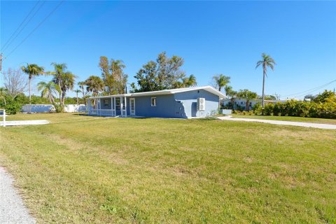 House in Englewood, Florida 2 bedrooms, 137.87 sq.m. № 2101393 - photo 7