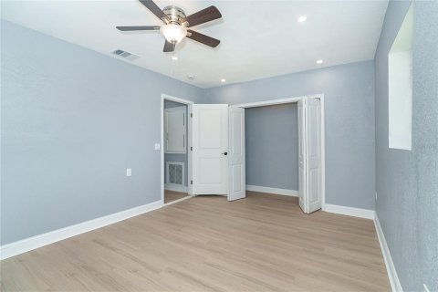House in Englewood, Florida 2 bedrooms, 137.87 sq.m. № 2101393 - photo 18