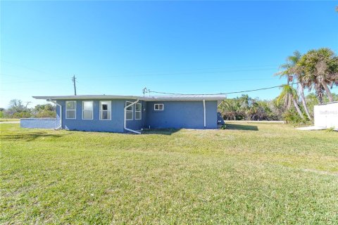 House in Englewood, Florida 2 bedrooms, 137.87 sq.m. № 2101393 - photo 28