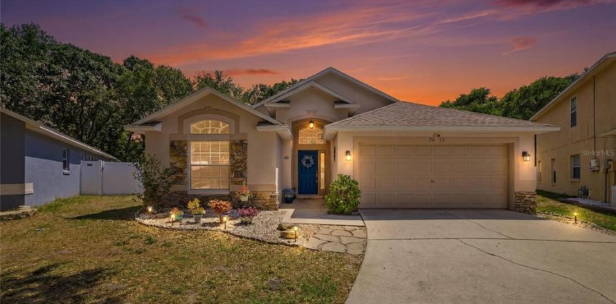 Villa ou maison à Riverview, Floride 3 chambres, 166.85 m2 № 2198068