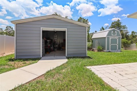 House in Citrus Springs, Florida 4 bedrooms, 160.16 sq.m. № 2210759 - photo 22