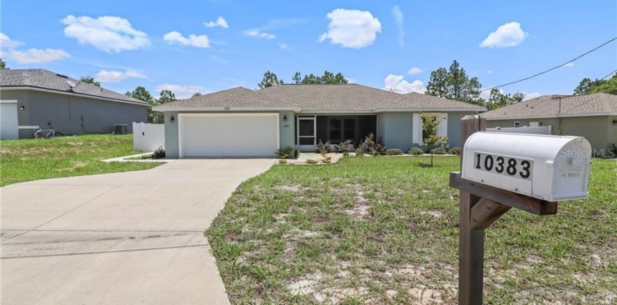 House in Citrus Springs, Florida 4 bedrooms, 160.16 sq.m. № 2210759