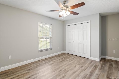 House in Citrus Springs, Florida 4 bedrooms, 160.16 sq.m. № 2210759 - photo 15