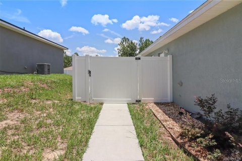 House in Citrus Springs, Florida 4 bedrooms, 160.16 sq.m. № 2210759 - photo 26