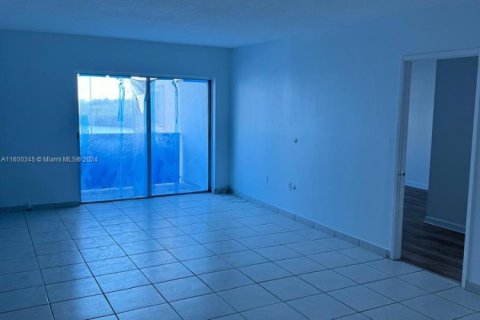 Copropriété à vendre à Sunny Isles Beach, Floride: 2 chambres, 95.04 m2 № 1764705 - photo 4
