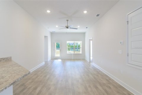 Casa en venta en Palm Coast, Florida, 4 dormitorios, 174.84 m2 № 2196852 - foto 13