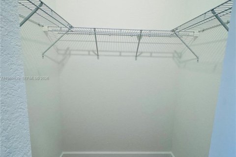 Townhouse in Homestead, Florida 4 bedrooms, 169.08 sq.m. № 2030644 - photo 13