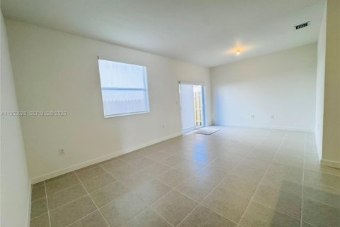 Townhouse in Homestead, Florida 4 bedrooms, 169.08 sq.m. № 2030644 - photo 6