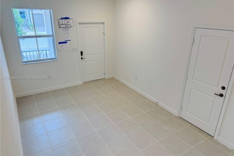 Townhouse in Homestead, Florida 4 bedrooms, 169.08 sq.m. № 2030644 - photo 8