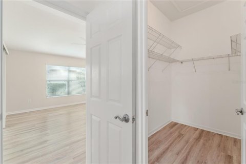 House in The Villages, Florida 3 bedrooms, 129.88 sq.m. № 1789167 - photo 25