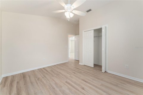 House in The Villages, Florida 3 bedrooms, 129.88 sq.m. № 1789167 - photo 29