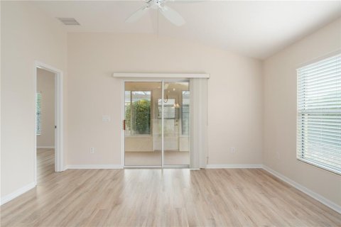 House in The Villages, Florida 3 bedrooms, 129.88 sq.m. № 1789167 - photo 17