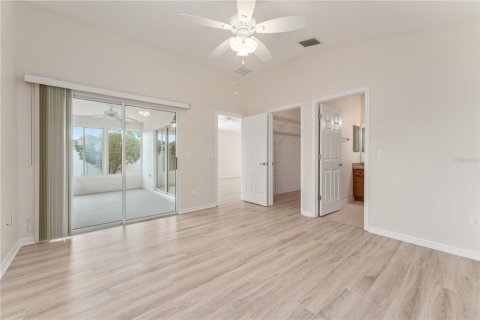 House in The Villages, Florida 3 bedrooms, 129.88 sq.m. № 1789167 - photo 20