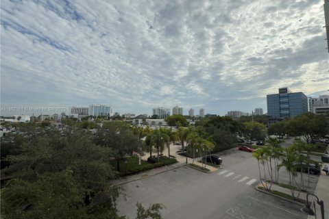 Снять в аренду кондоминиум в Авентура, Флорида 2 спальни, 101.45м2, № 1926080 - фото 18