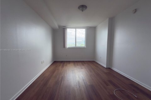 Снять в аренду кондоминиум в Авентура, Флорида 2 спальни, 101.45м2, № 1926080 - фото 9