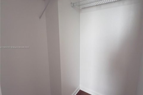 Снять в аренду кондоминиум в Авентура, Флорида 2 спальни, 101.45м2, № 1926080 - фото 11