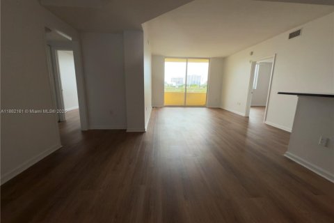 Снять в аренду кондоминиум в Авентура, Флорида 2 спальни, 101.45м2, № 1926080 - фото 4