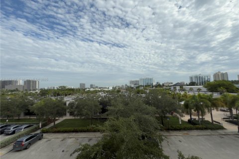 Снять в аренду кондоминиум в Авентура, Флорида 2 спальни, 101.45м2, № 1926080 - фото 16