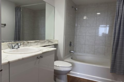 Снять в аренду кондоминиум в Авентура, Флорида 2 спальни, 101.45м2, № 1926080 - фото 13