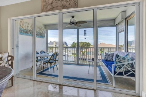 Copropriété à vendre à Lighthouse Point, Floride: 2 chambres, 94.76 m2 № 2243446 - photo 5