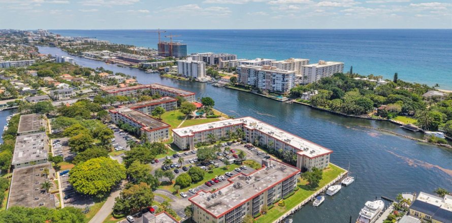 Condo à Lighthouse Point, Floride, 2 chambres № 2243446