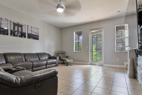 Купить таунхаус в Мирамар, Флорида 3 спальни, 185.8м2, № 1923220 - фото 15