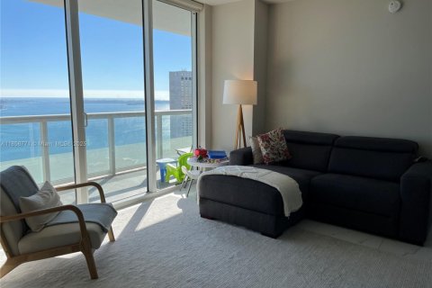 Copropriété à louer à Miami, Floride: 2 chambres, 122.82 m2 № 1878934 - photo 2