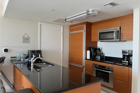 Copropriété à louer à Miami, Floride: 2 chambres, 122.82 m2 № 1878934 - photo 4