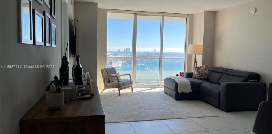 Condo à Miami, Floride, 2 chambres  № 1878934