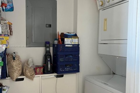 Copropriété à louer à Miami, Floride: 2 chambres, 122.82 m2 № 1878934 - photo 6