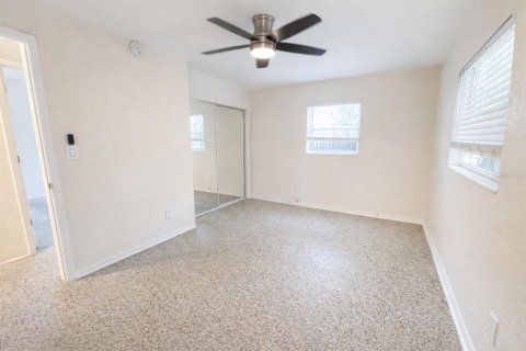 Casa en alquiler en Saint Petersburg, Florida, 3 dormitorios, 92.72 m2 № 2093564 - foto 6