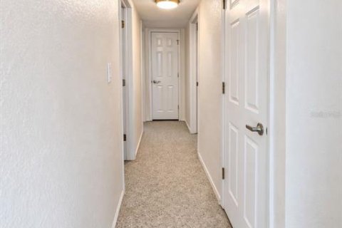 Casa en alquiler en Saint Petersburg, Florida, 3 dormitorios, 92.72 m2 № 2093564 - foto 9