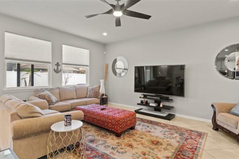Casa en venta en Kissimmee, Florida, 3 dormitorios, 181.07 m2 № 2398408 - foto 18