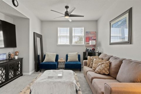 Casa en venta en Kissimmee, Florida, 3 dormitorios, 181.07 m2 № 2398408 - foto 12