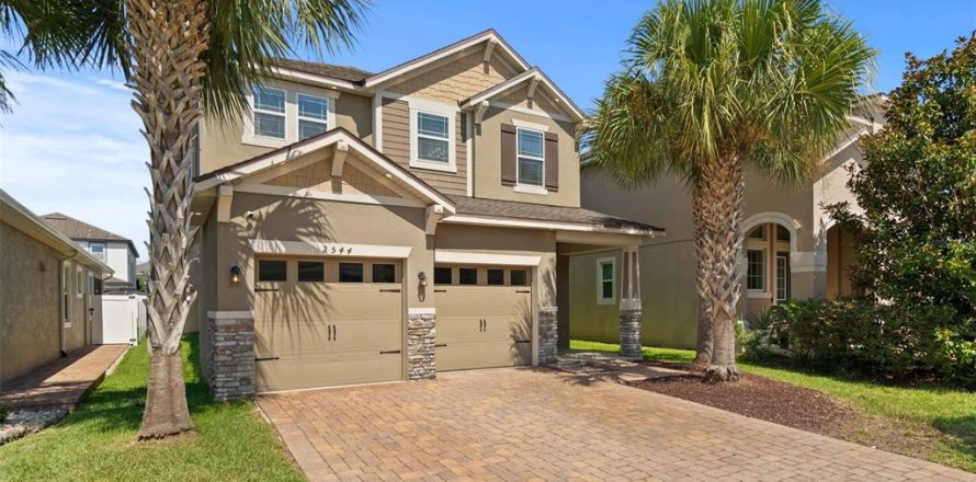 Casa en Kissimmee, Florida 3 dormitorios, 181.07 m2 № 2398408
