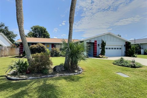 Villa ou maison à vendre à Palm Coast, Floride: 3 chambres, 146.6 m2 № 2232489 - photo 2