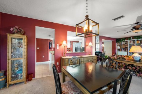 Condo in Holiday, Florida, 2 bedrooms  № 1724416 - photo 8