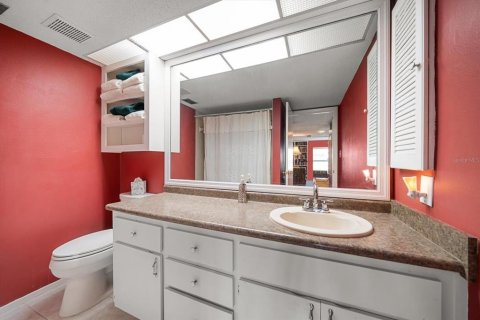 Condo in Holiday, Florida, 2 bedrooms  № 1724416 - photo 20